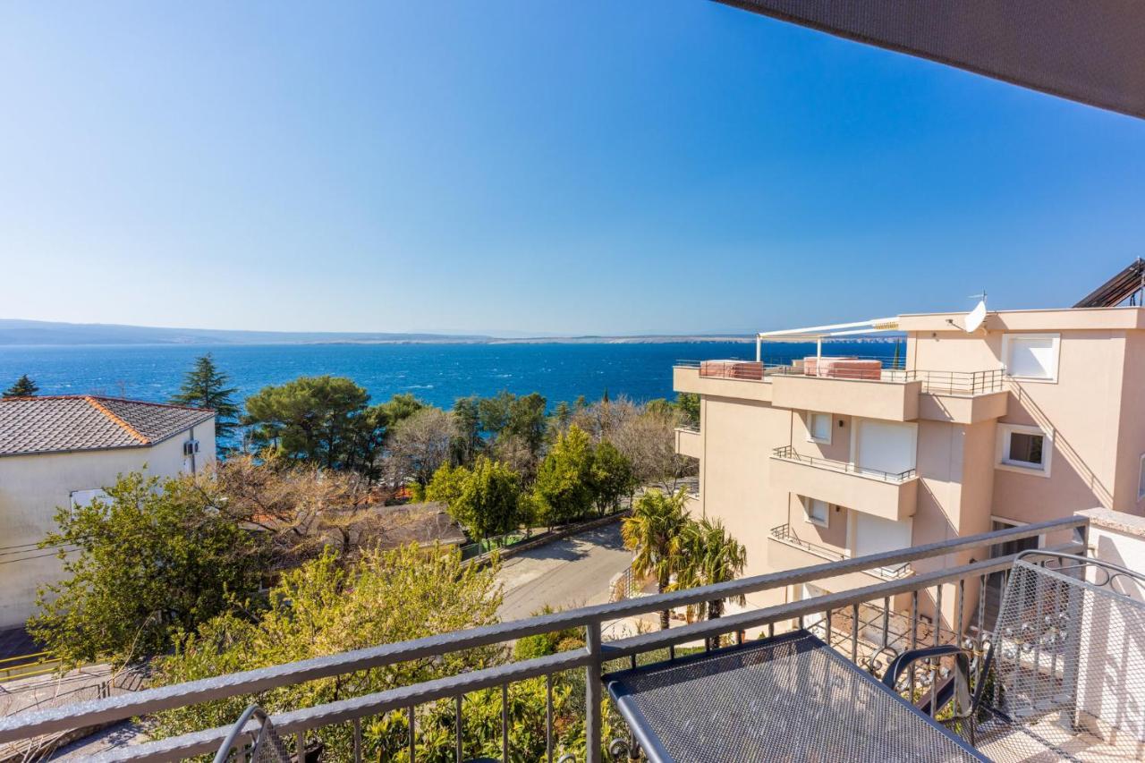 Apartments Domino R Драмаль Екстер'єр фото